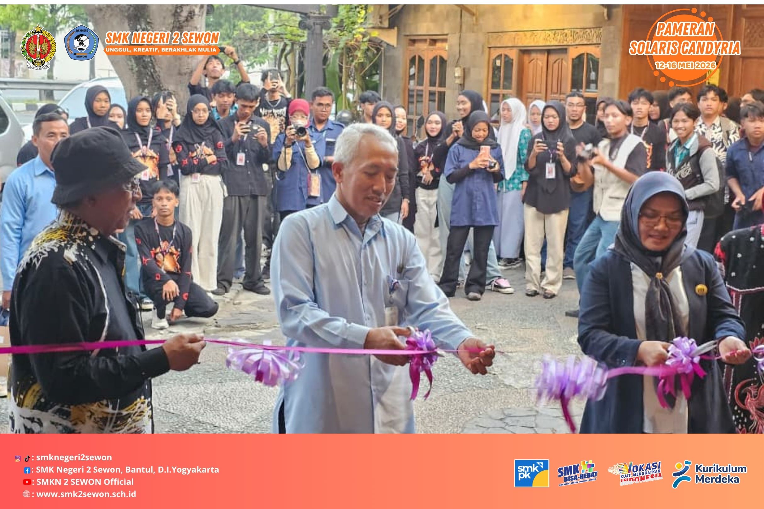 Pameran Solaris Candyria Panggung Kreativitas Karya Siswa XII SMKN 2 Sewon